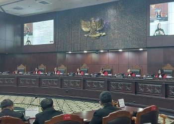 MK Tolak Gugatan Syarat Usia Capres-Cawapres, Gibran Tetap Melenggang » Warga Berita