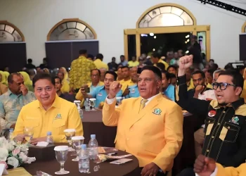 Airlangga Lantik Paulus Waterpauw Jadi Ketua Dpd Golkar Papua Barat.webp.webp