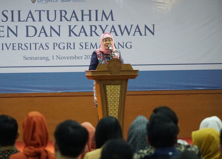 Jumlah Mahasiswa Baru Lampaui Target, Rektor Beri Apresiasi ke Dosen dan Karyawan 1 Dsc05113 Scaled.jpg