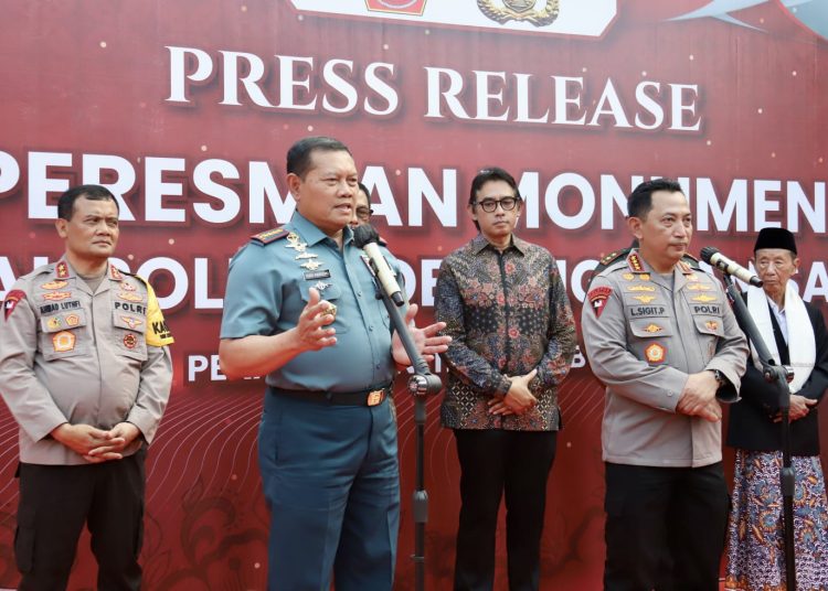 TNI-Polri Jateng Tegaskan Netral Dalam Pemilu, Kabidhumas : Aturannya Jelas, Yang Melanggar Akan Disanksi 1 Img 20231112 Wa0012.jpg