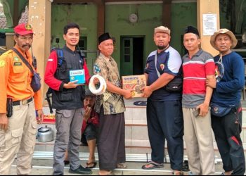 Mdmc Salurkan Bantuan Mesin Pompa Air.jpg