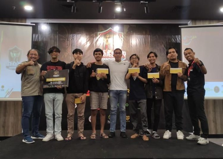 Tim Udinus Forus Sabet Juara Pertama di Ajang E-Sport Nasional 1 Tim Udinus Forus Juarai Ajang E Sport Tingkat Nasional.jpeg
