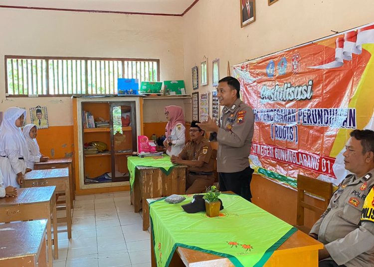 Polsek Salem Gelar Sosialisai ke SD, Cegah Kasus Bullying 1 Whatsapp Image 2023 11 20 At 11.39.08.jpeg