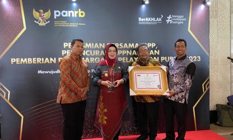 Sembada Proklim Hantarkan Sukoharjo Raih Penghargaan Top 45 KIPP 2023 1 Whatsapp Image 2023 11 22 At 08.35.36 1536x864 1.jpeg