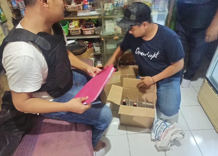 Petugas Polsek Padarincang Temukan 4 Warung Jamu Jual Miras – Warga Berita 1 Whatsapp Image 2023 11 26 At 16.56.27.jpeg
