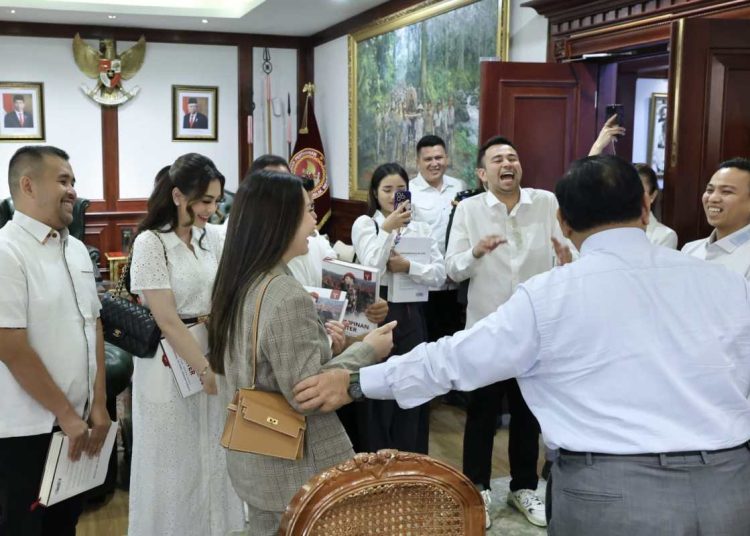 Bincang Hangat dengan Prabowo, Nirina Zubir Harap Indonesia Lebih Maju Lagi – Warga Berita 1 Bincang Hangat dengan Prabowo, Nirina Zubir Harap Indonesia Lebih Maju Lagi – Warga Berita