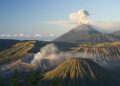 5 kali Gunung Semeru Terus Luncurkan Awan Panas
