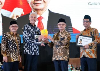 Ganjar Mahfud Muhammadiyah.jpg