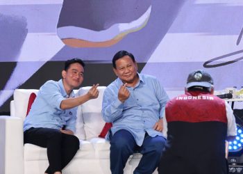Prabowo Gibran Love.jpg