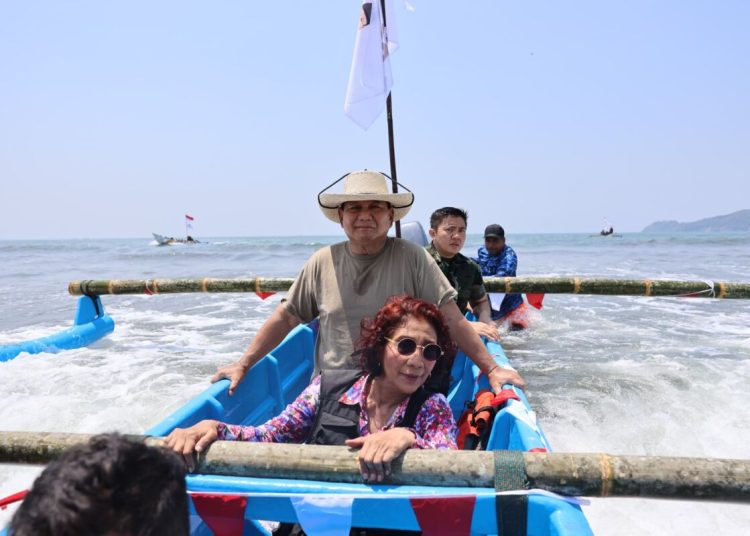 Prabowo Susi Kapal.jpeg