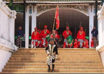 Prajurit Keraton Yogyakarta.jpg
