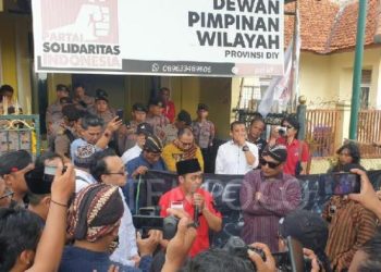 Buntut Pernyataan Kontroversi Ade Armando, Massa Ancam Propagandakan PSI Partai Terlarang di Yogya » Warga Berita 1 Buntut Pernyataan Kontroversi Ade Armando, Massa Ancam Propagandakan PSI Partai Terlarang di Yogya » Warga Berita