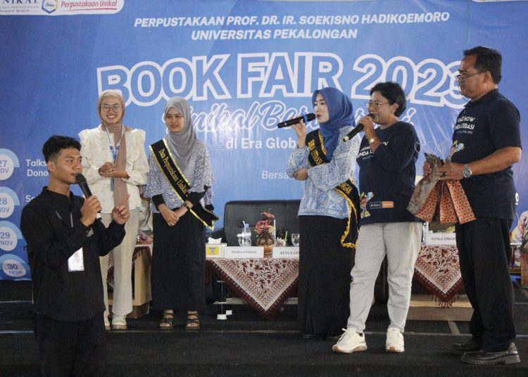 Inggit Soraya Minta Mahasiswa Tidak Tinggalkan Buku