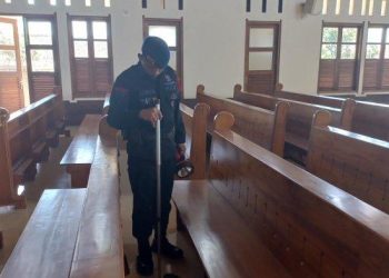 Polda DIY Sterilisasi 44 Gereja Jelang Natal 2023 » Warga Berita
