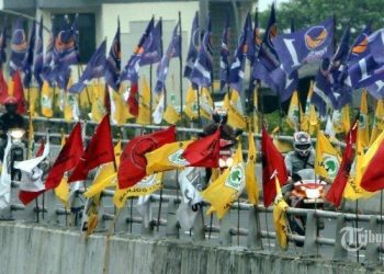Meski “Ditinggal” Jokowi, Elektabilitas PDIP Tetap Teratas, Disusul Gerindra dan Golkar » Warga Berita