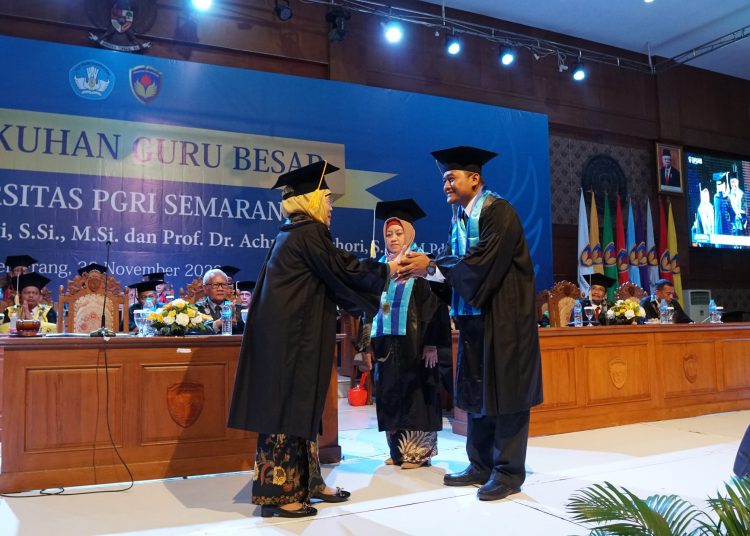 Selamat Datang Dua Guru Besar Baru