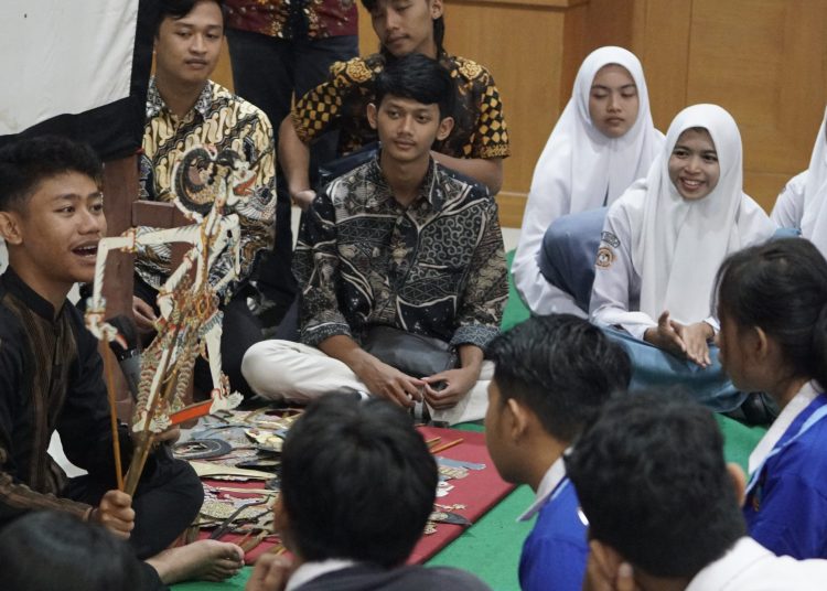 Ajak Gen-Z Lebih Dekat dengan Dunia Wayang 1 Ajak Gen-Z Lebih Dekat dengan Dunia Wayang