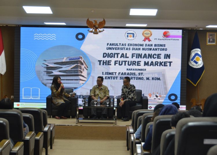 FEB Udinus PT. EWF Berikan Pemahaman Pasar Komoditi…