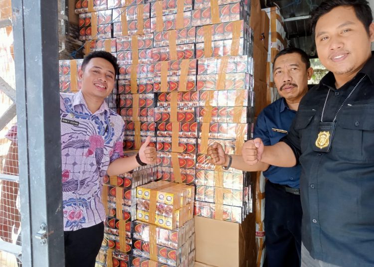 300 Ribu Batang Rokok Ilegal di Kota Pekalongan Disita