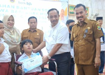 1.543 Anak Miskin Dapat Beasiswa dari Pemkot Cilegon – Warga Berita