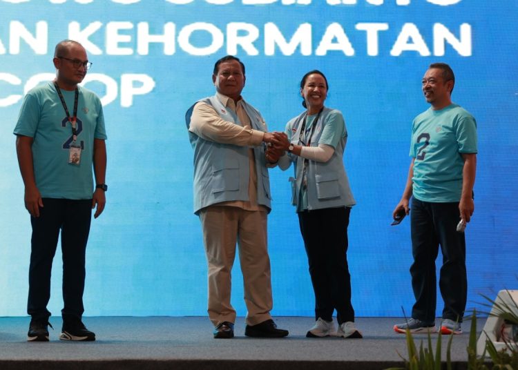 Rini Soemarno Ajak Ibu-ibu Koperasi Doakan Prabowo Jadi Presiden 2024 – Warga Berita