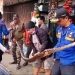 Damkar Lebak Evakuasi Ular Sanca Sepanjang 5 Meter di Pasar Rangkasbitung – Warga Berita