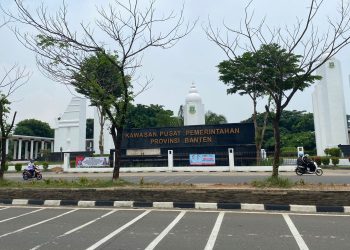 Bawaslu Banten Tertibkan APK Prabowo-Gibran di KP3B, Jika Diulangi Akan Ada Pidana – Warga Berita
