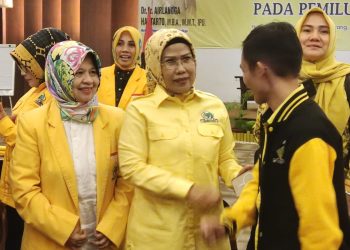 Targetkan 20 Persen Kursi, Caleg Golkar Diminta Saling Support untuk Dongkrak Suara – Warga Berita