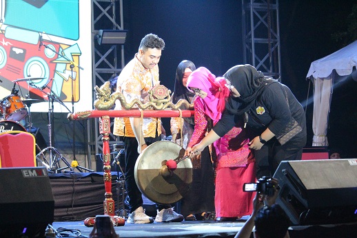 Kemeriahan Malam Unagurasi Masta Pmb Unimus Sunfets 2023 – <a href="https://unimus.ac.id">Universitas Muhammadiyah Semarang</a> 1 Kemeriahan Malam Unagurasi Masta Pmb Unimus Sunfets 2023 – Universitas Muhammadiyah Semarang