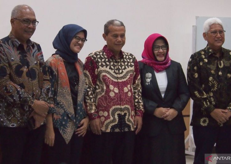 Dirkeu LKBN Warga Berita raih gelar Doktor Manajemen Bisnis