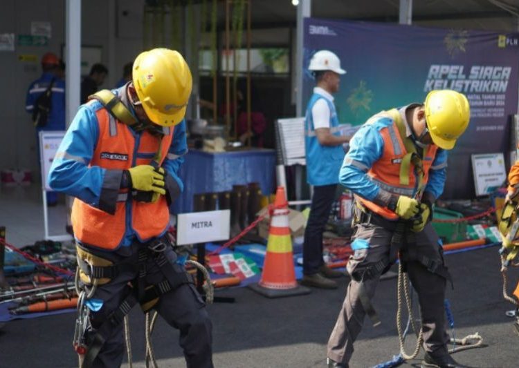 PLN siagakan 4.085 personel, amankan listrik Natal dan Tahun Baru 2024 1 PLN siagakan 4.085 personel, amankan listrik Natal dan Tahun Baru 2024