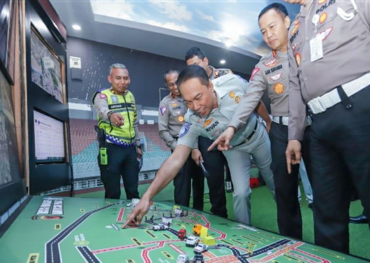 Dirut Jasa Raharja dan Korlantas cek jalur Puncak Bogor 1 Dirut Jasa Raharja dan Korlantas cek jalur Puncak Bogor