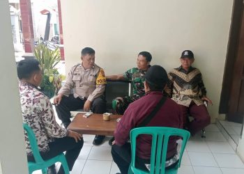 Jumat Curhat, Polsek Salem Sambangi Warga dan Perangkat Desa Bentasari