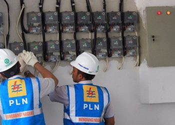 PLN Ingatkan Warga Jakarta Waspada Penggunaan Listik di Musim Hujan