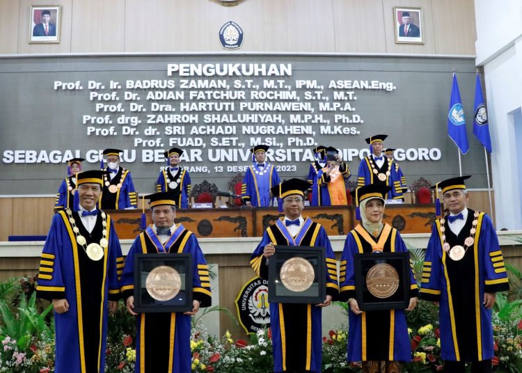 Tiga Guru Besar UNDIP Memaparkan Pemikiran Tentang Lingkungan, Pengolahan Sampah dan H-Index