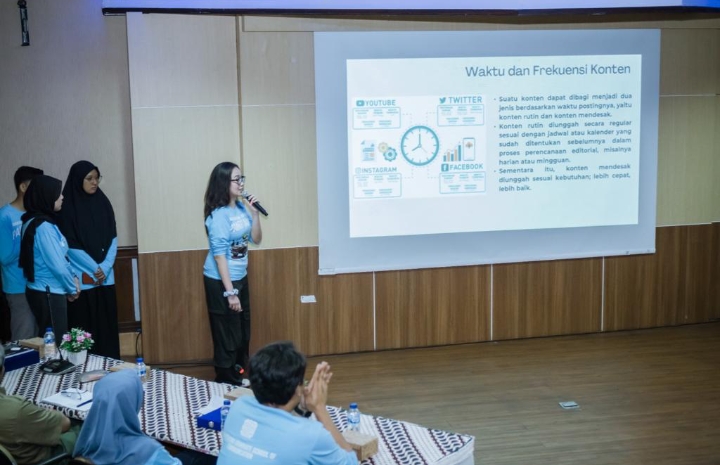 Mahasiswa Magister Komunikasi Paramadina ‘Sharing Knowledge’ di Taman Nasional Pangrango 1 Mahasiswa Magister Komunikasi Paramadina ‘Sharing Knowledge’ di Taman Nasional Pangrango