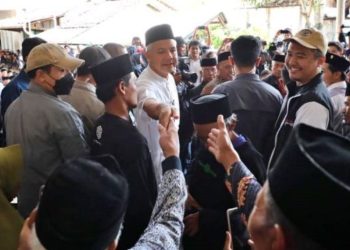 Capres Ganjar Kunjungi Pesantren Darussalam Watucongol, Ini Tujuannya – Warga Berita