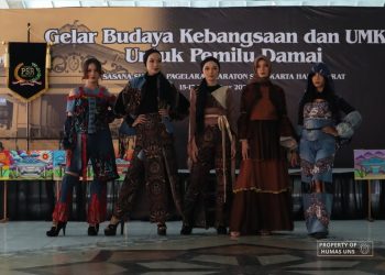 Beragam Desain Motif Batik dari Berbagai Daerah Dipamerkan di Acara Texploration UNS