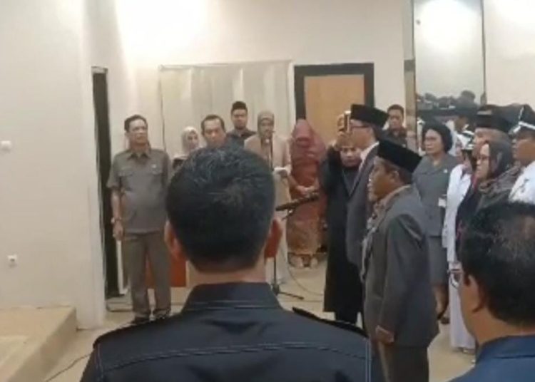 Jelang Akhir Jabatan, Walikota Serang Syafrudin Lantik Ratusan Pejabat – Warga Berita