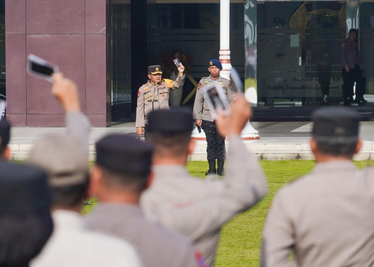 Kapolda Jateng mengeluarkan Buku Saku Pedoman Netralitas anggota Polri dalam Pemilu 2024 1 Kapolda Jateng mengeluarkan Buku Saku Pedoman Netralitas anggota Polri dalam Pemilu 2024