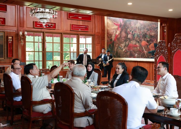 Prabowo Sambut Kunjungan Nikita Mirzani hingga Lesti Kejora, Makan dan Nyanyi Bareng – Warga Berita 1 Prabowo Sambut Kunjungan Nikita Mirzani hingga Lesti Kejora, Makan dan Nyanyi Bareng – Warga Berita