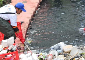 BRI Regional Office Jakarta 3 Bersihkan 8 Titik Sungai – Warga Berita