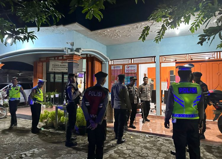 Pastikan Keamanan dan Pengawasan Anggota, Patroli Polres Brebes Sambangi Kantor KPU dan Bawaslu