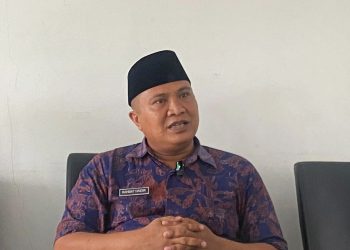 Ajak Warga untuk Bersekolah Saat Salat Jumat – Warga Berita