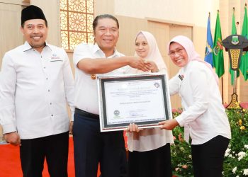 Dinsos Banten Raih Penghargaan Kualitas Pelayanan Publik Terbaik dari Ombudsman RI – Warga Berita