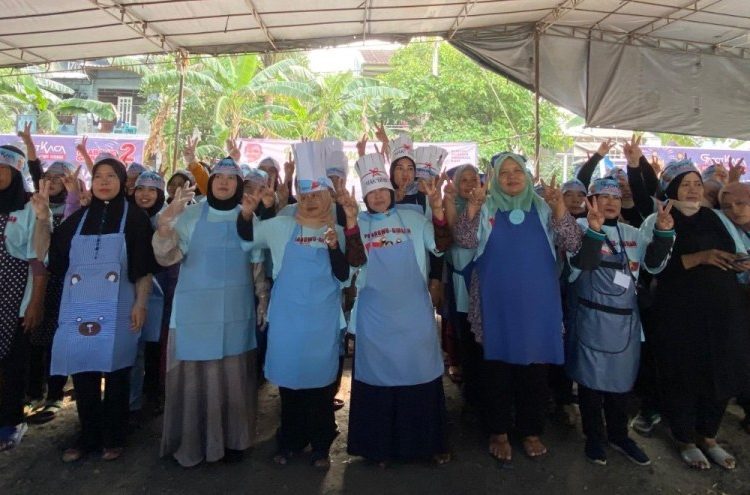 Sosialisasikan Program Makan Siang Gratis Prabowo-Gibran, Relawan BRIK Gelar Lomba Masak – Warga Berita 1 Sosialisasikan Program Makan Siang Gratis Prabowo-Gibran, Relawan BRIK Gelar Lomba Masak – Warga Berita