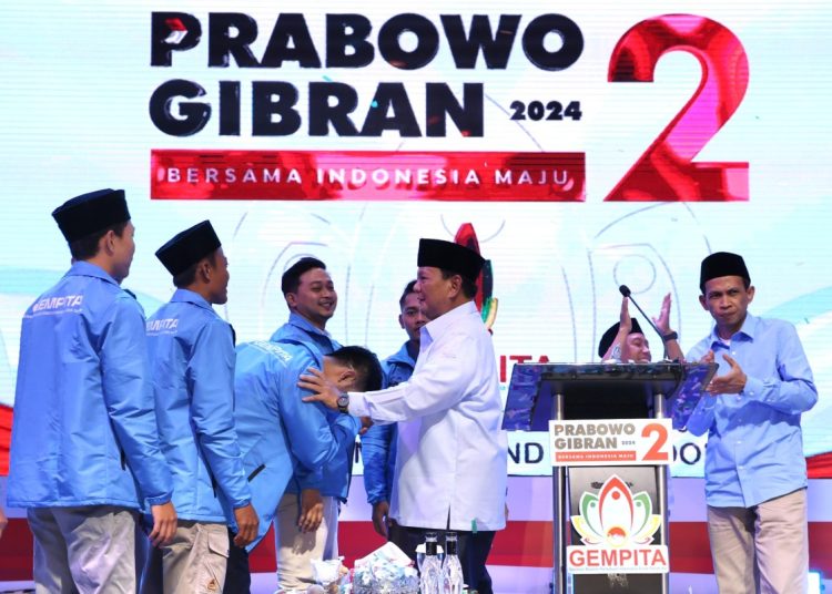 Dikira Ingusan, Prabowo Puji Gibran Tampil ‘Mengejutkan’ pada Debat Cawapres – Warga Berita