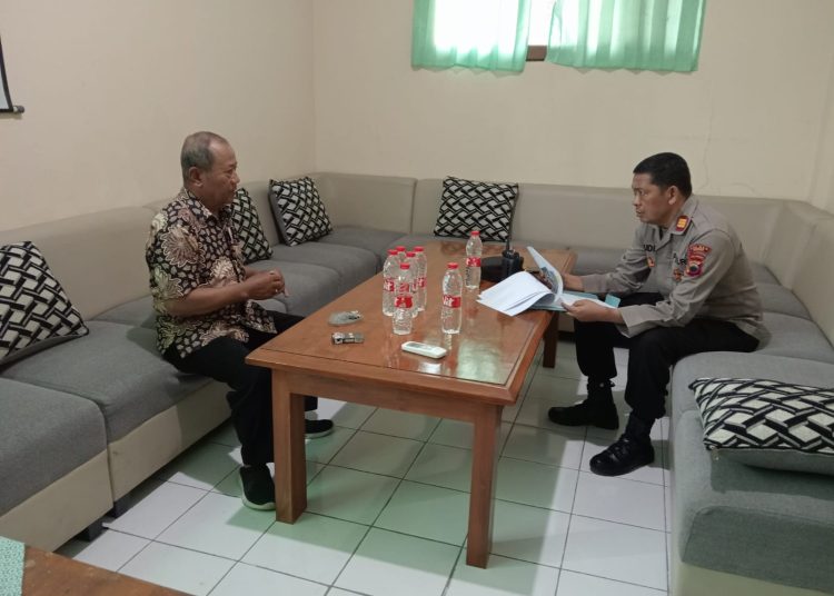 Kapolsek Jatibarang Sambang Warga Ajak Wujudkan Pemilu Aman dan Damai