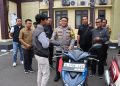 Kapolres Serang Serahkan Motor Curian kepada Pemiliknya – Warga Berita
