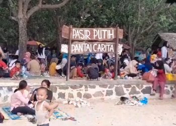 Kunjungan Wisatawan ke Pantai Carita Pandeglang Naik 50 Persen – Warga Berita